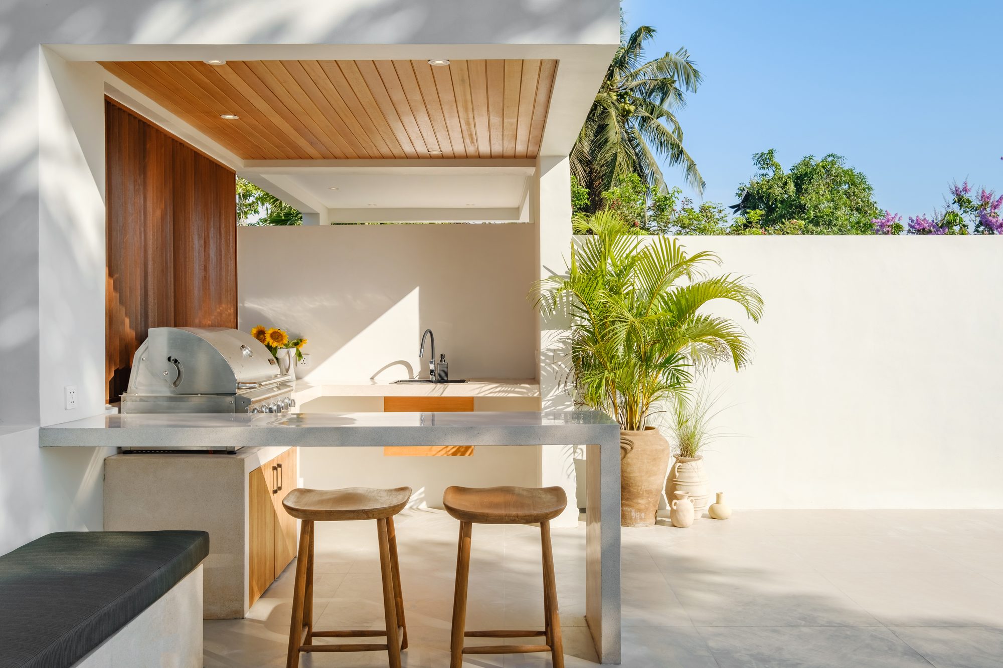Villa Las Hermanas outdoor kitchen luxury villa Canggu Bali