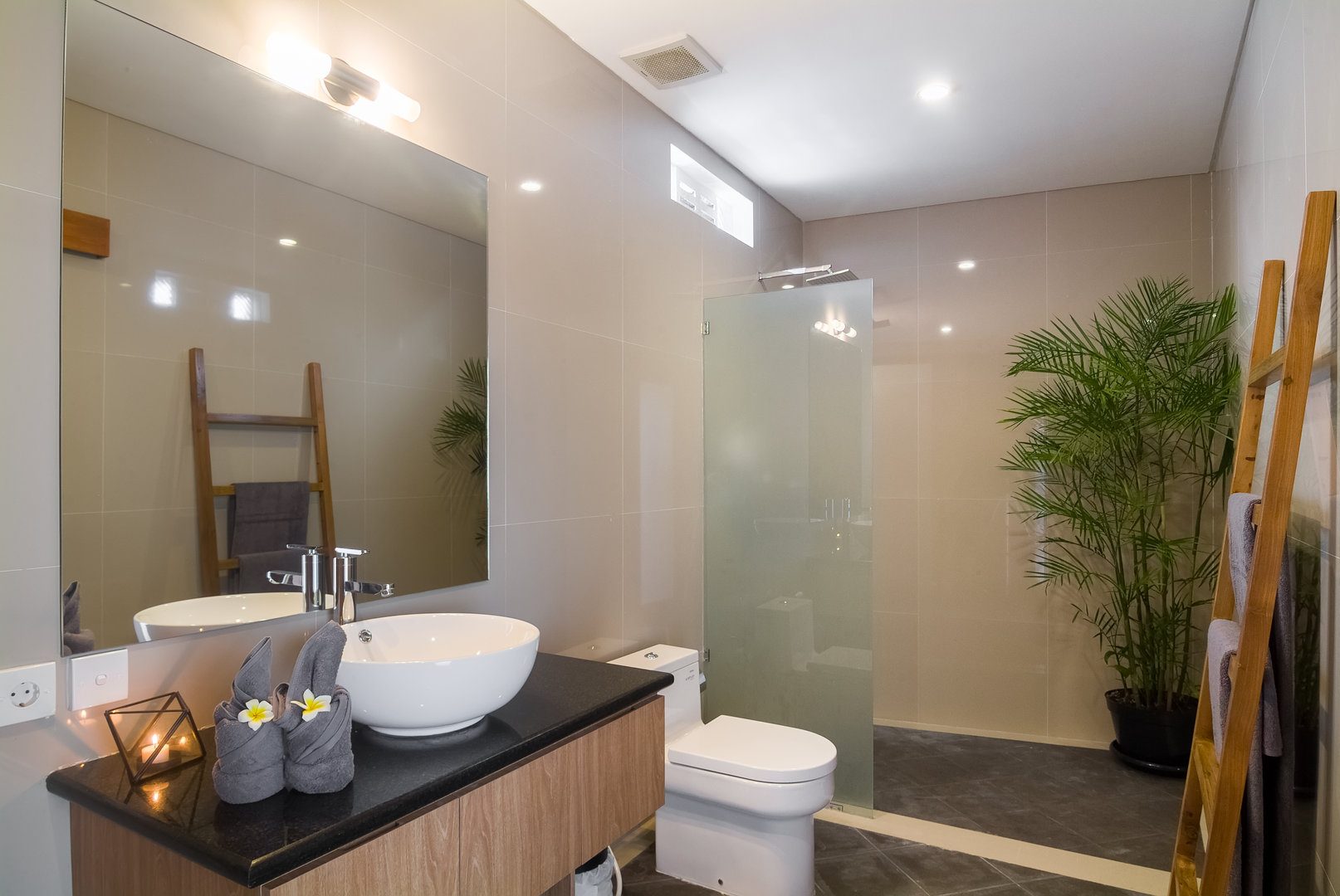 Villa Kesari bathroom luxury villa Canggu Bali