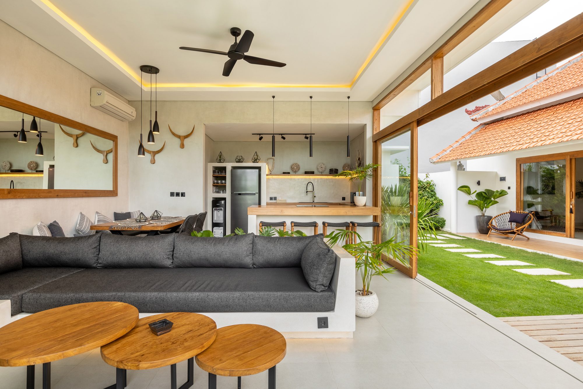 Villa Menaka living room luxury villa Pererenan Bali
