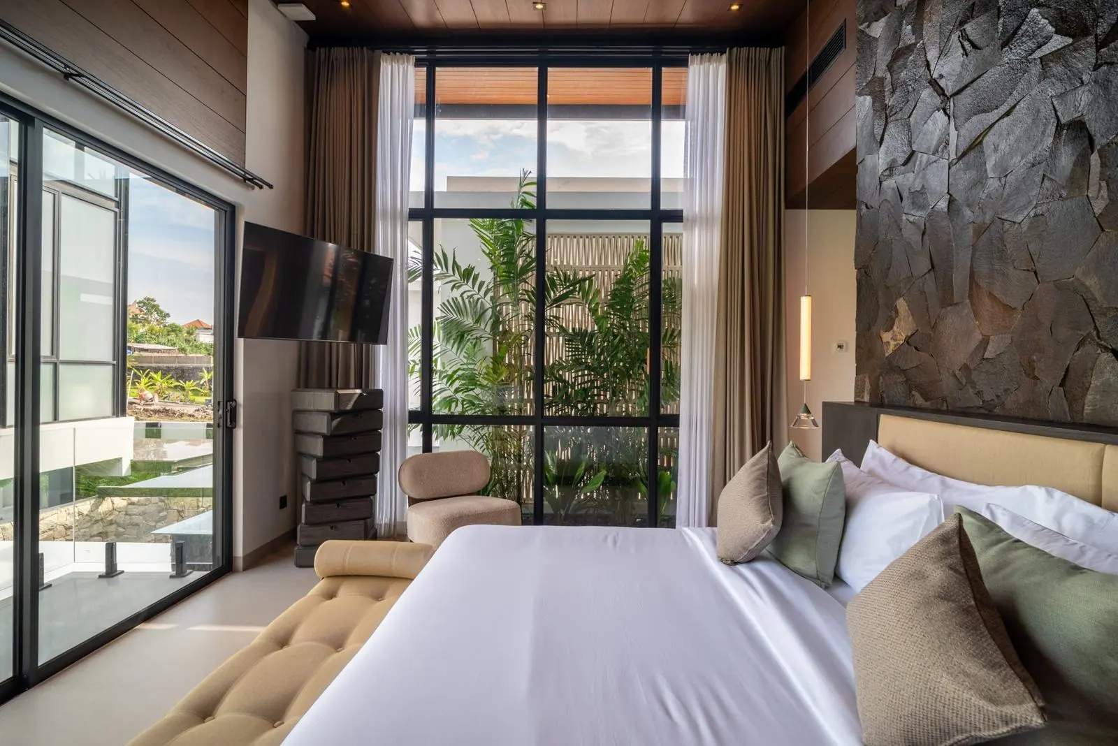 The Courtyard Suite bedroom MAR Bali 2 luxury villa Pererenan Bali